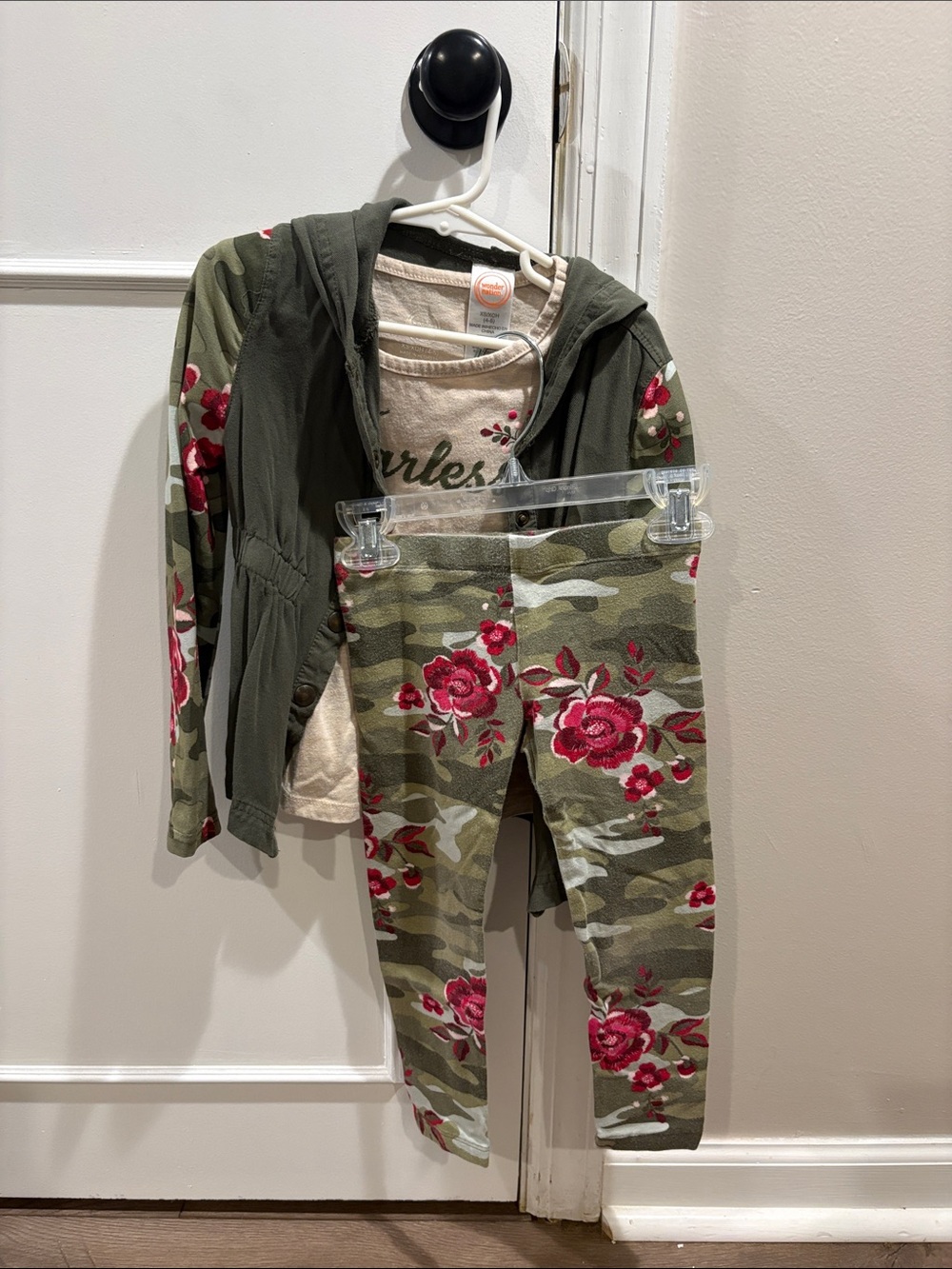 wonder nation Olive Camo Leggings with Pink Floral Print
